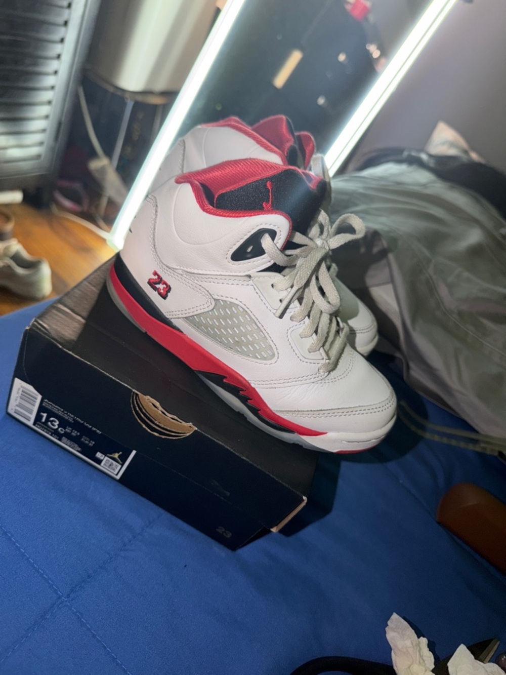 FIRE RED JORDAN 5s SIZE 13C